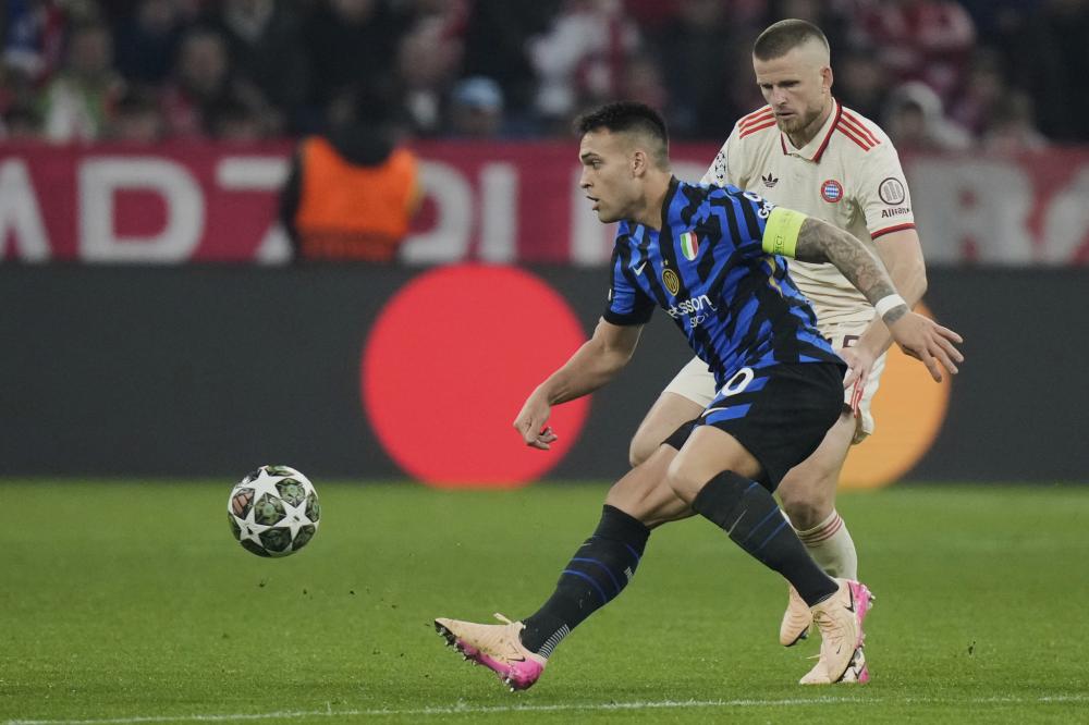 为队员在持 为队员在持